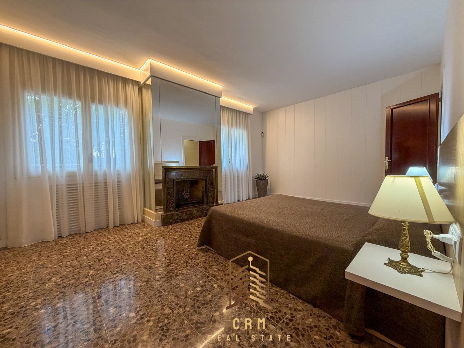 Image gallery marquee